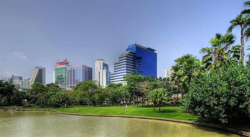 V Residence Serviced Apartment Bangkok Exterior photo