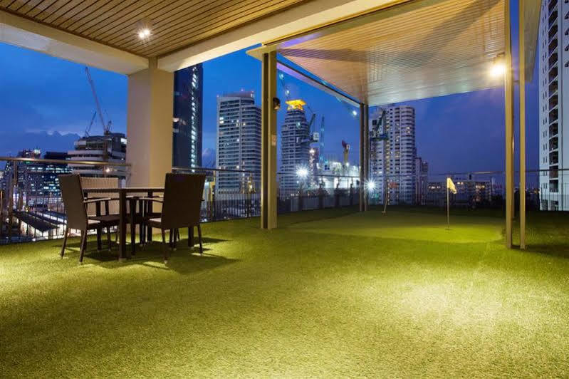 V Residence Serviced Apartment Bangkok Exterior photo