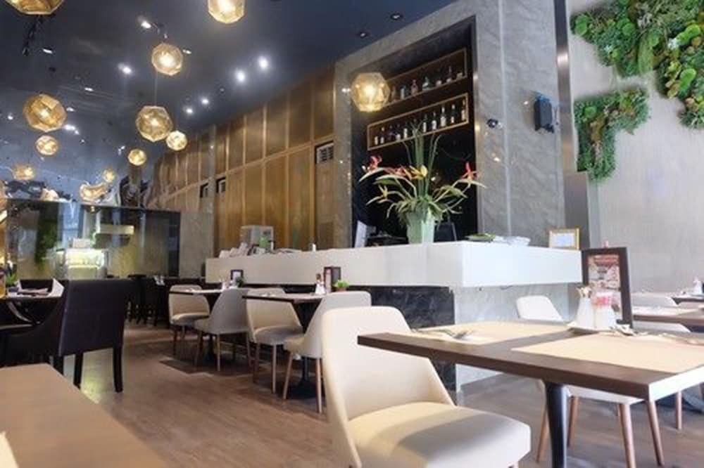 V Residence Serviced Apartment Bangkok Exterior photo